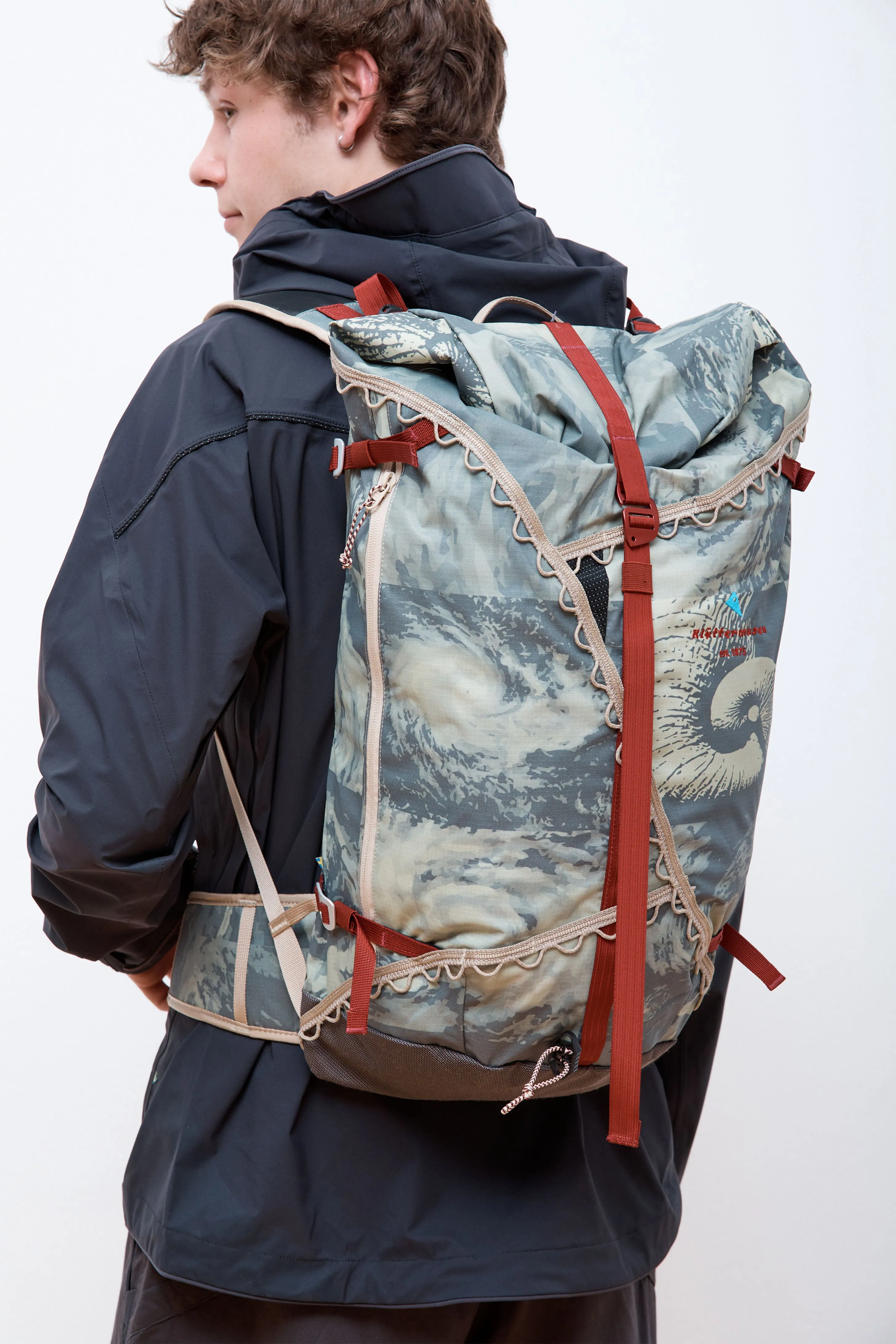 197 Retina Mountain Backpack Hurricane Sand