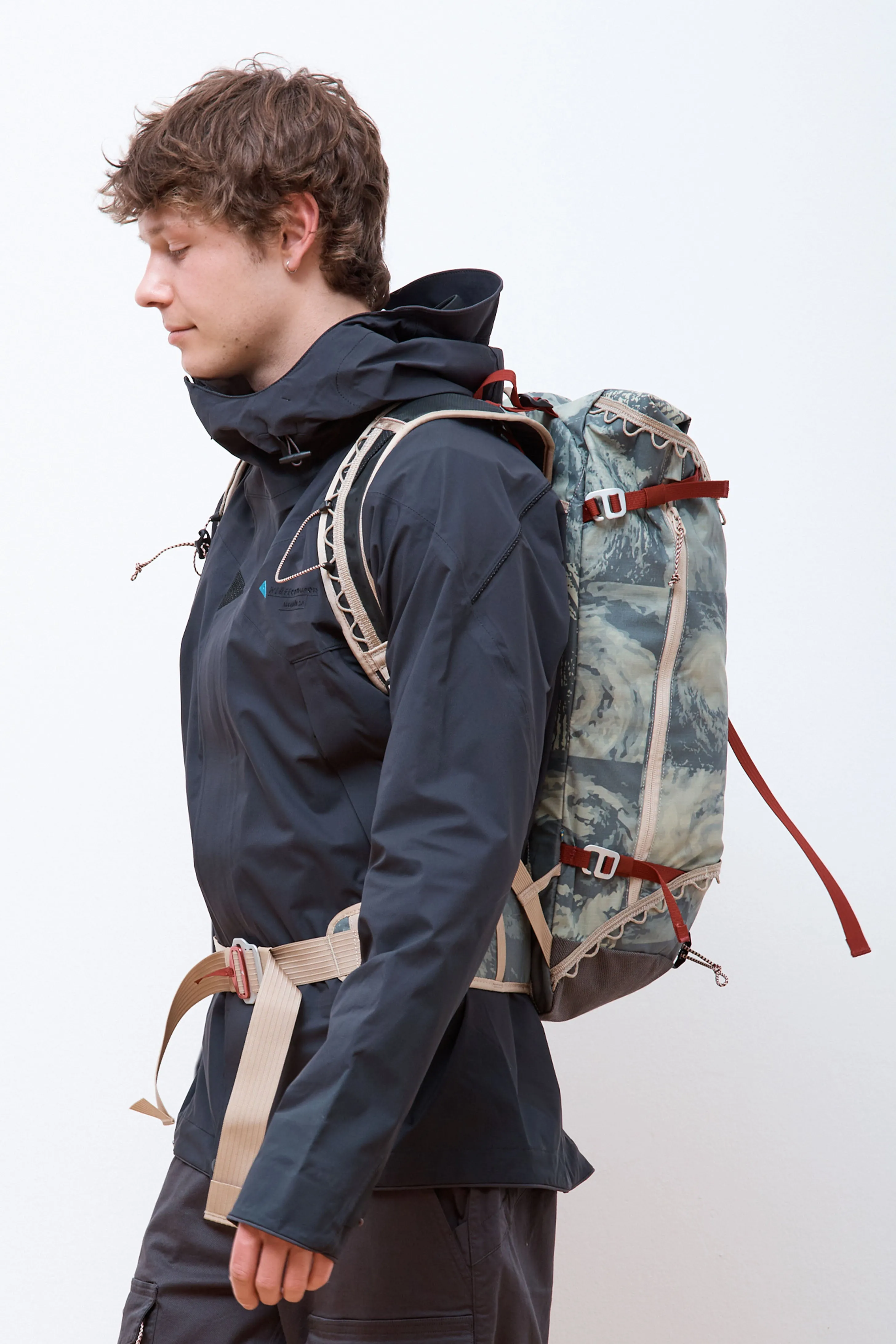 197 Retina Mountain Backpack Hurricane Sand