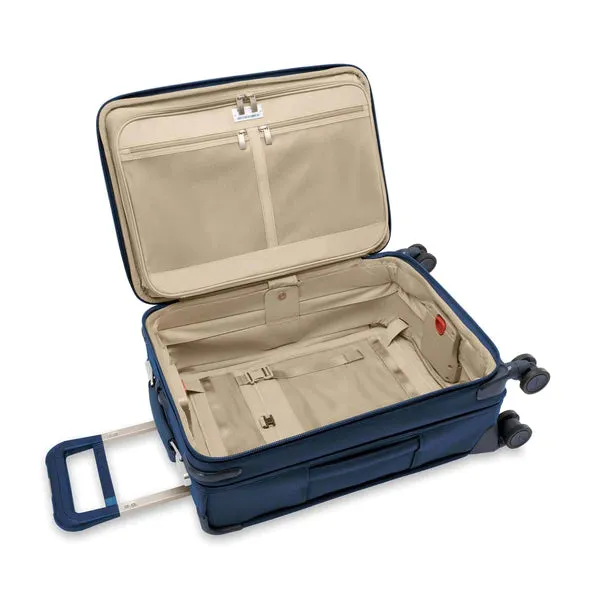 Briggs & Riley Baseline Essential Carry-on Spinner